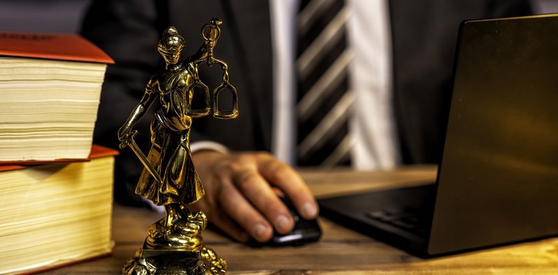 Vermietete Wohnung von GmbH gekauft: Ab wann kann man Eigenbedarf anmelden?